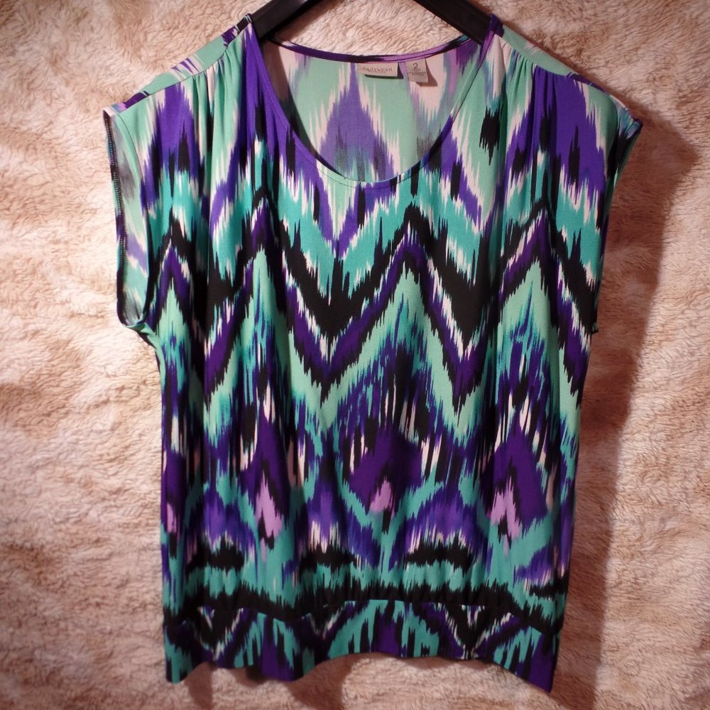 Chicos Easywear purple and green chevron blouson style top size XL (2)